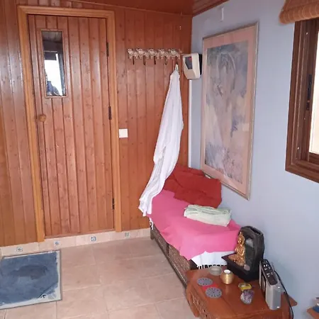 Cozy Cottage Motel